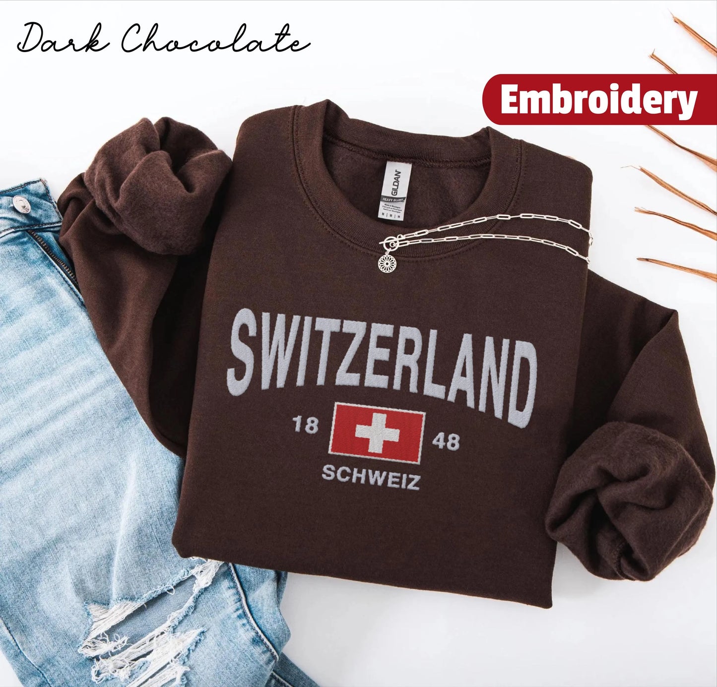 Switzerland embroidered sweatshirt crewneck