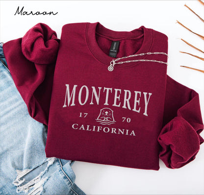 Monterey otter embroidered sweatshirt crewneck
