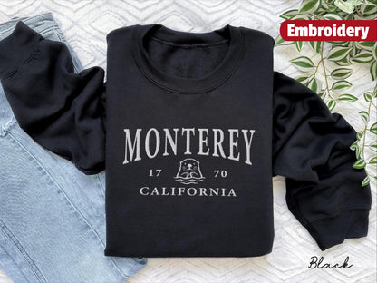 Monterey otter embroidered sweatshirt crewneck