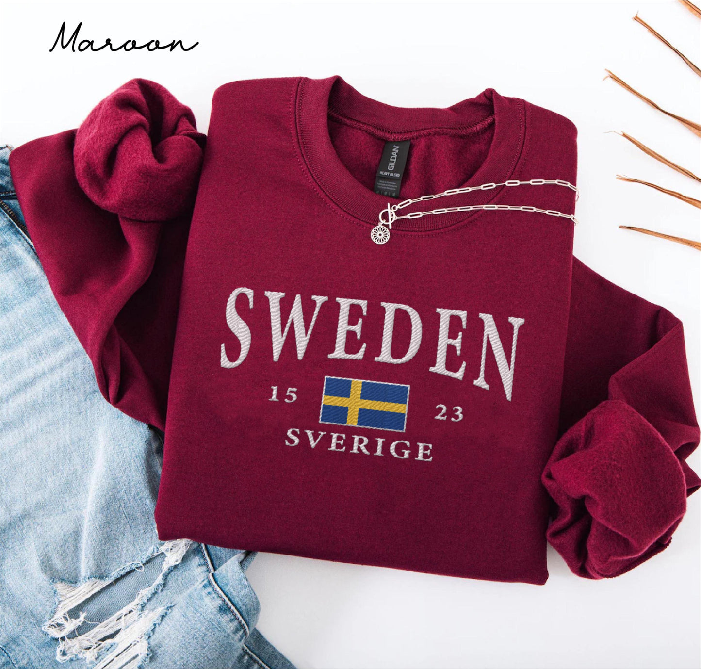 Sweden embroidered sweatshirt crewneck